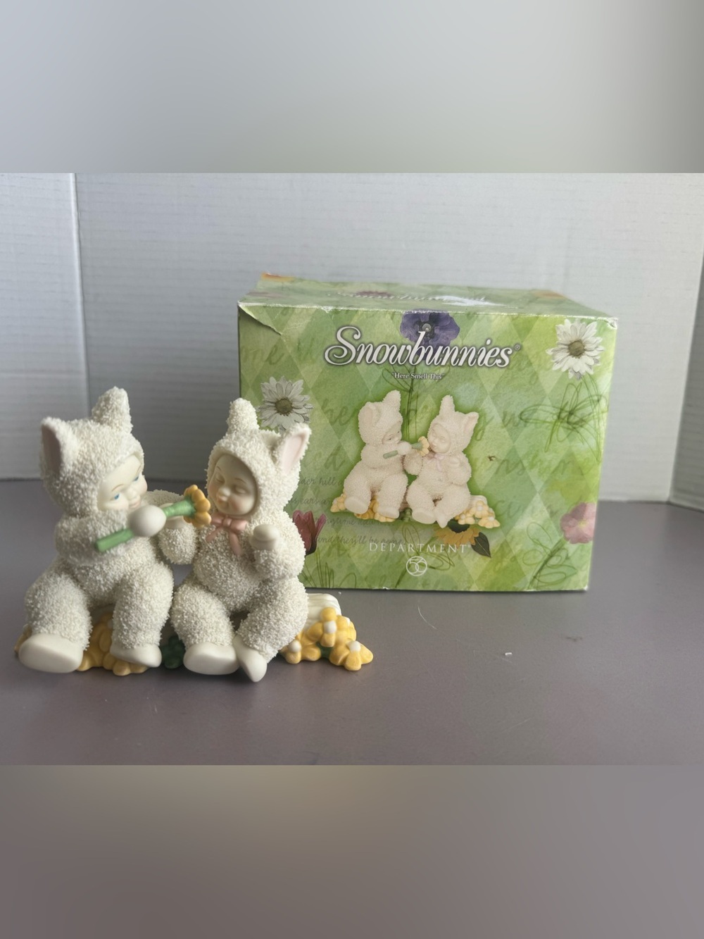 Dept 56 Snowbunnies “Here Smell This"
Figurine